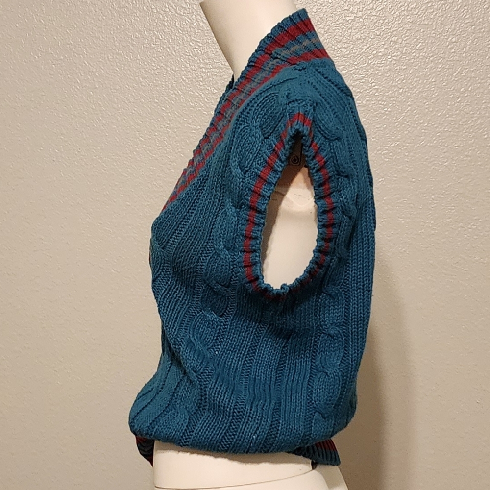 VINTAGE WOMEN'S V-NECK SWEATHER  NO SLEEVE OUTBACK RED   SIZE S - Picture 3 of 7